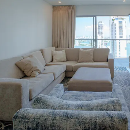 I Bedroom Infinitum View 32nd Floor Apartment